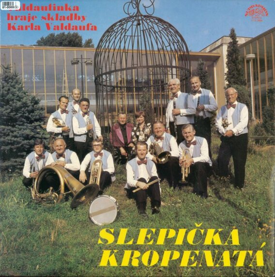 Slepička Kropenatá - Valdaufinka hraje skladby Karla Valdaufa
