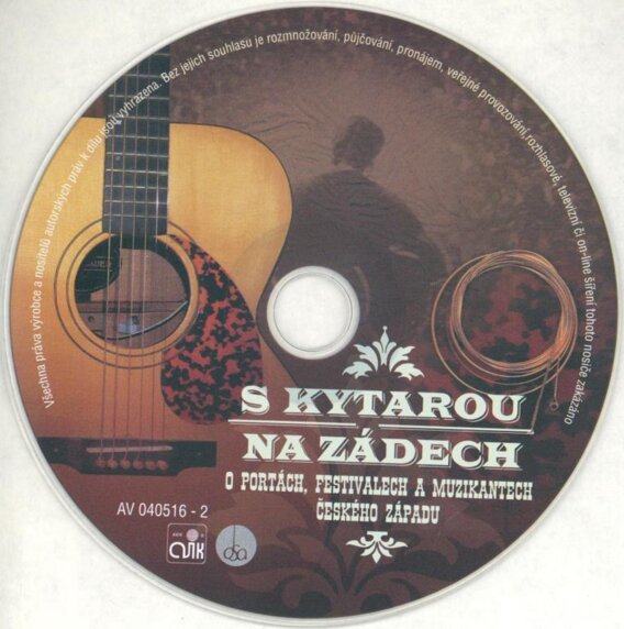 S kytarou na zádech