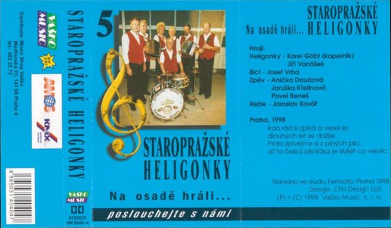 Staropražské heligonky na osadě hráli