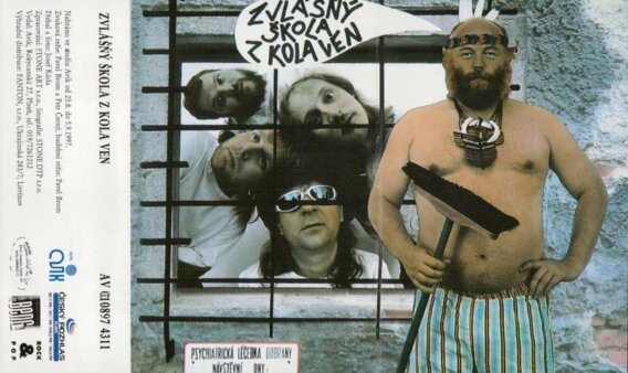 Zvlášňý škola z kola ven