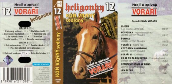 Kůň vraný sedlaný