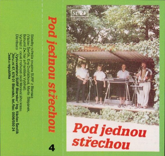 Pod jednou střechou 4