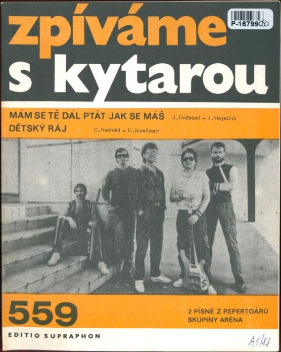 Zpíváme s kytarou 559