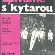 Zpíváme s kytarou 527