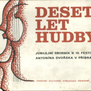 Deset let hudby