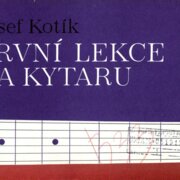 První lekce na kytaru