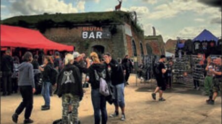 Hudební festivaly umějí venku lépe než u nás