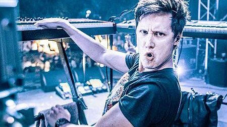 Najednou jsem členem kapely