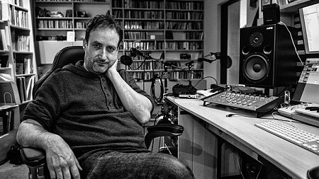 Snažím se budovat zvukem obrazy