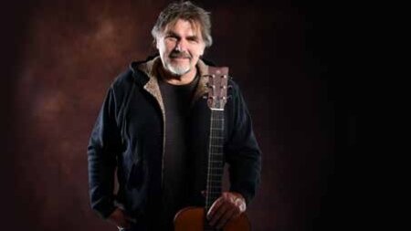 Rád bych si zaválel s Claptonem, Knopflerem a Reou někde v malé hospůdce