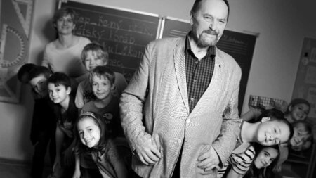 Jiří Žáček, autor „pravoúhlé“ poezie a mistr aforismů