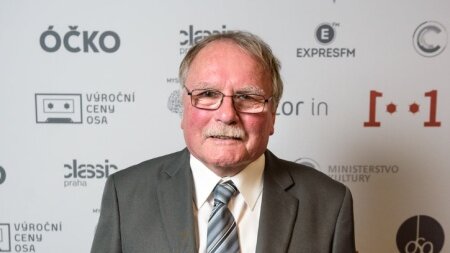 Až na vrcholky textařských hor s Eduardem Krečmarem