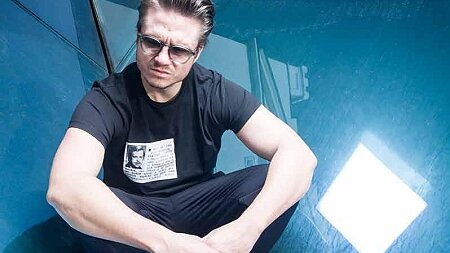 Ticho podbarvené hudbou