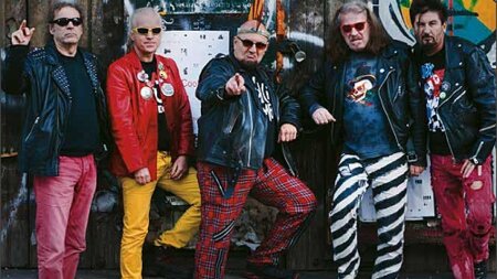 Jdou dohromady slova punk a evergreen?